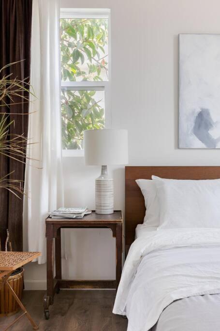Take It Easy On The Porch In A Hollywood Hideaway Villa ลอสแอนเจลิส ภายนอก รูปภาพ